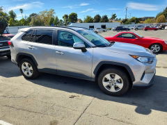 Photo 4 from auction – 2021 TOYOTA RAV4 with VIN 2T3W1RFV2MC154808