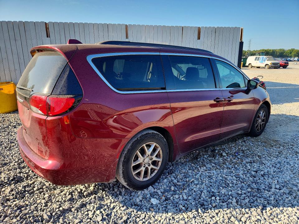 Photo 3 from auction – 2020 CHRYSLER VOYAGER with VIN 2C4RC1DG6LR264720
