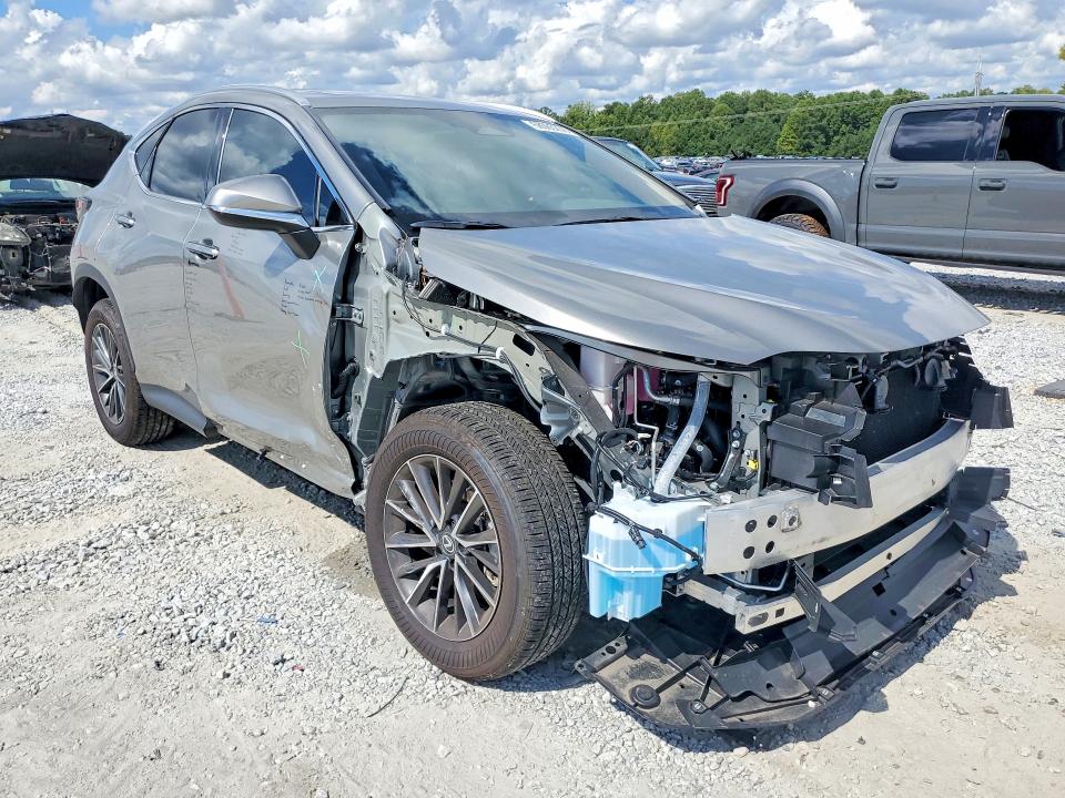 Photo 4 from auction – 2025 LEXUS NX with VIN 2T2GGCEZXSC086313