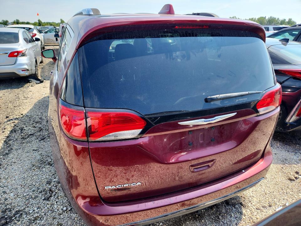 Фото 6 с аукциона – 2018 CHRYSLER PACIFICA с VIN 2C4RC1BG0JR294523