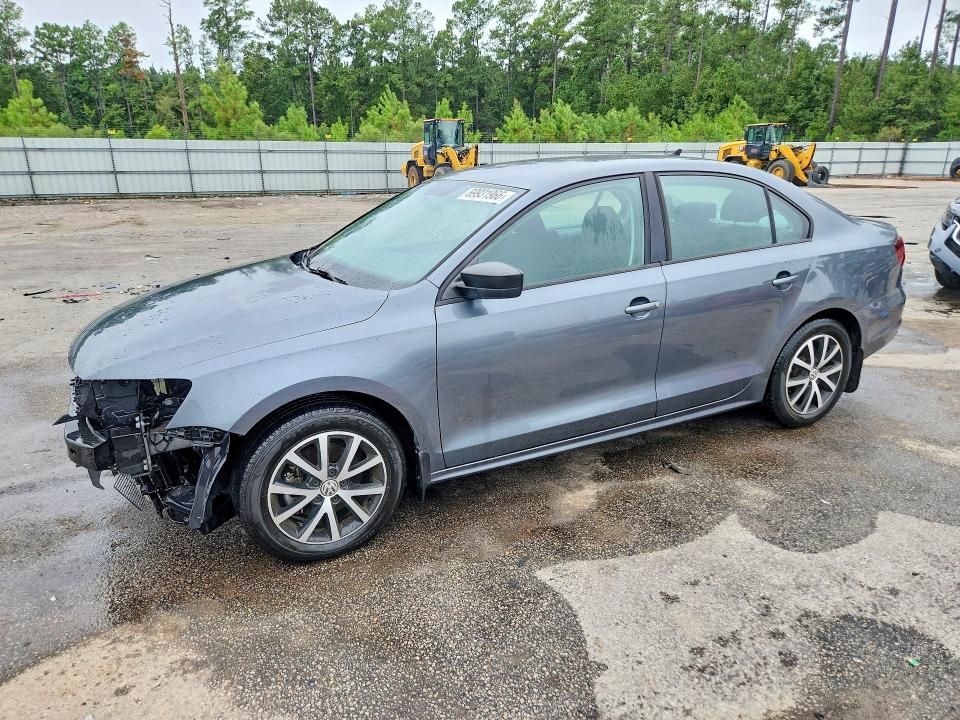 Снимка 1 от търг – 2016 VOLKSWAGEN JETTA с VIN 3VWD67AJ7GM398280