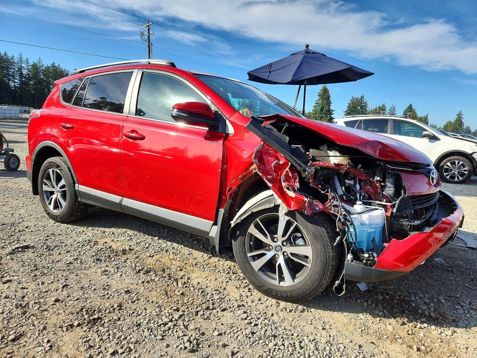 Снимка 4 от търг – 2016 TOYOTA RAV4 с VIN 2T3RFREV9GW463291