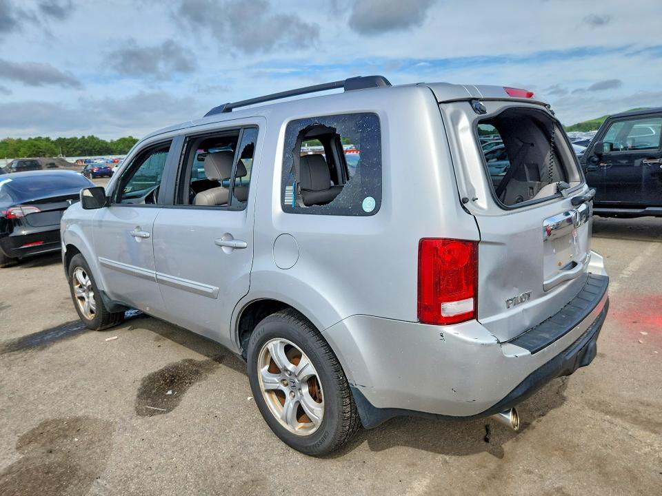 Photo 2 from auction – 2012 HONDA PILOT with VIN 5FNYF4H54CB066050