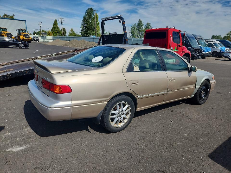 Photo 3 from auction – 2001 TOYOTA CAMRY with VIN JT2BF28K510311927