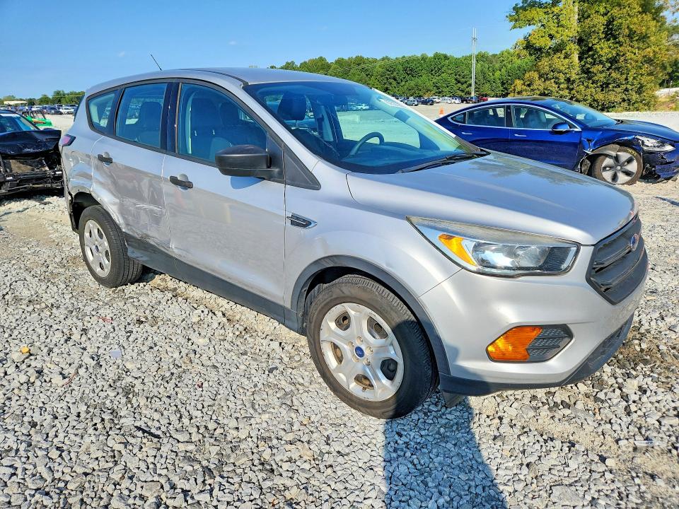 Photo 4 from auction – 2017 FORD ESCAPE with VIN 1FMCU0F7XHUD35644