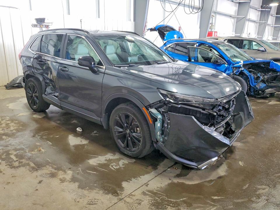 Снимка 4 от търг – 2023 HONDA CR-V с VIN 7FARS6H9XPE026872