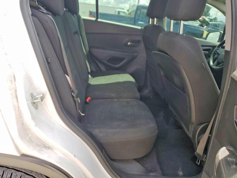 Photo 11 from auction – 2019 CHEVROLET TRAX with VIN 3GNCJKSB4KL402895