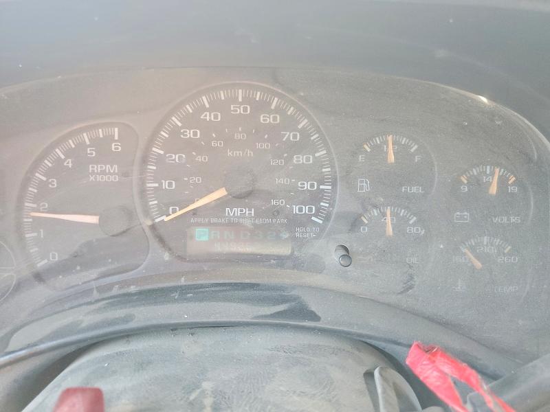 Photo 9 from auction – 2002 CHEVROLET SILVERADO with VIN 2GCEC19V321372652