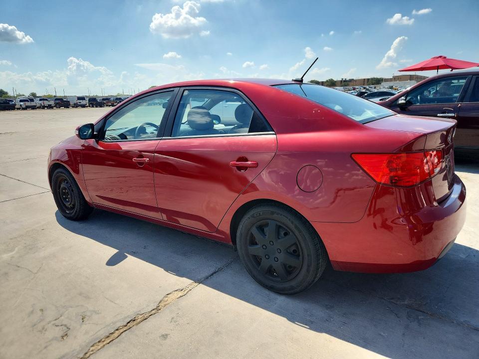 Фото 2 с аукциона – 2010 KIA FORTE с VIN KNAFU4A2XA5103742