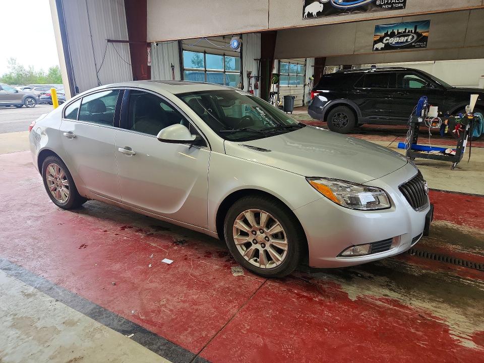 Фото 4 с аукциона – 2012 BUICK REGAL с VIN 2G4GR5ERXC9132598