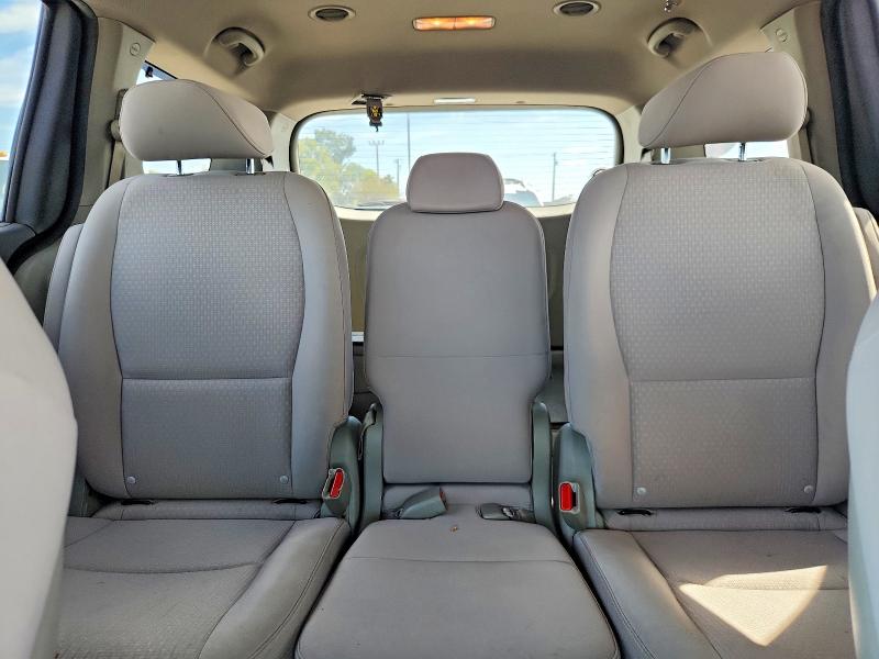 Photo 10 from auction – 2016 KIA SEDONA with VIN KNDMB5C17G6172465
