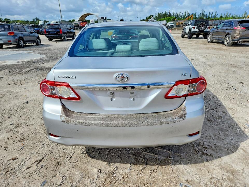 Zdjęcie 6 z aukcji – 2013 TOYOTA COROLLA z VIN 5YFBU4EE1DP113170
