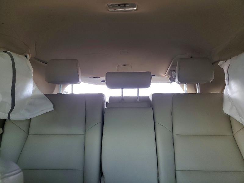 Photo 10 from auction – 2018 ACURA RDX with VIN 5J8TB3H39JL011670