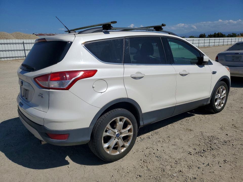 Photo 3 from auction – 2013 FORD ESCAPE with VIN 1FMCU9GX9DUA33582
