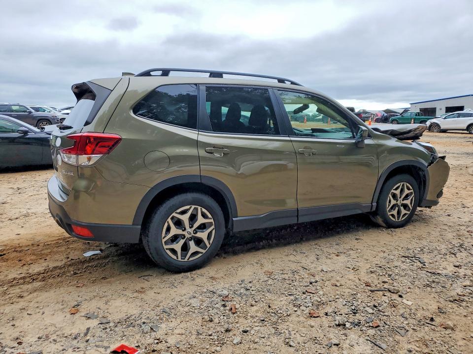 Фото 3 с аукциона – 2022 SUBARU FORESTER с VIN JF2SKAEC1NH483441