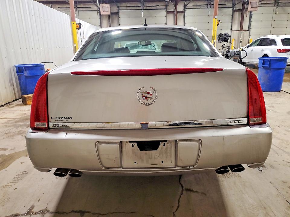 Photo 6 from auction – 2008 CADILLAC DTS with VIN 1G6KD57Y48U126987