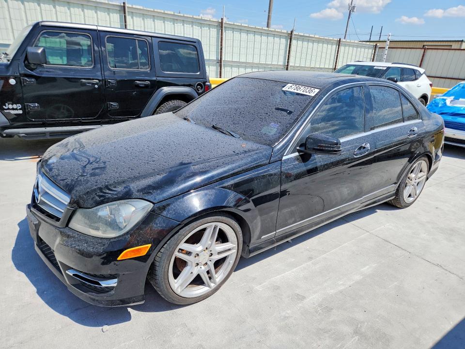 MERCEDES-BENZ C 2012 with VIN WDDGF8BB1CF913805 - Photo from auction