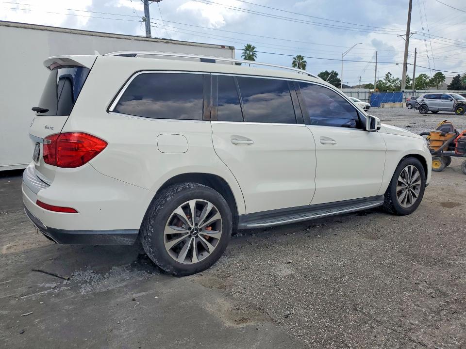 صورة رقم 3 من المزاد - 2014 MERCEDES-BENZ GL مع VIN 4JGDF7CE1EA372749