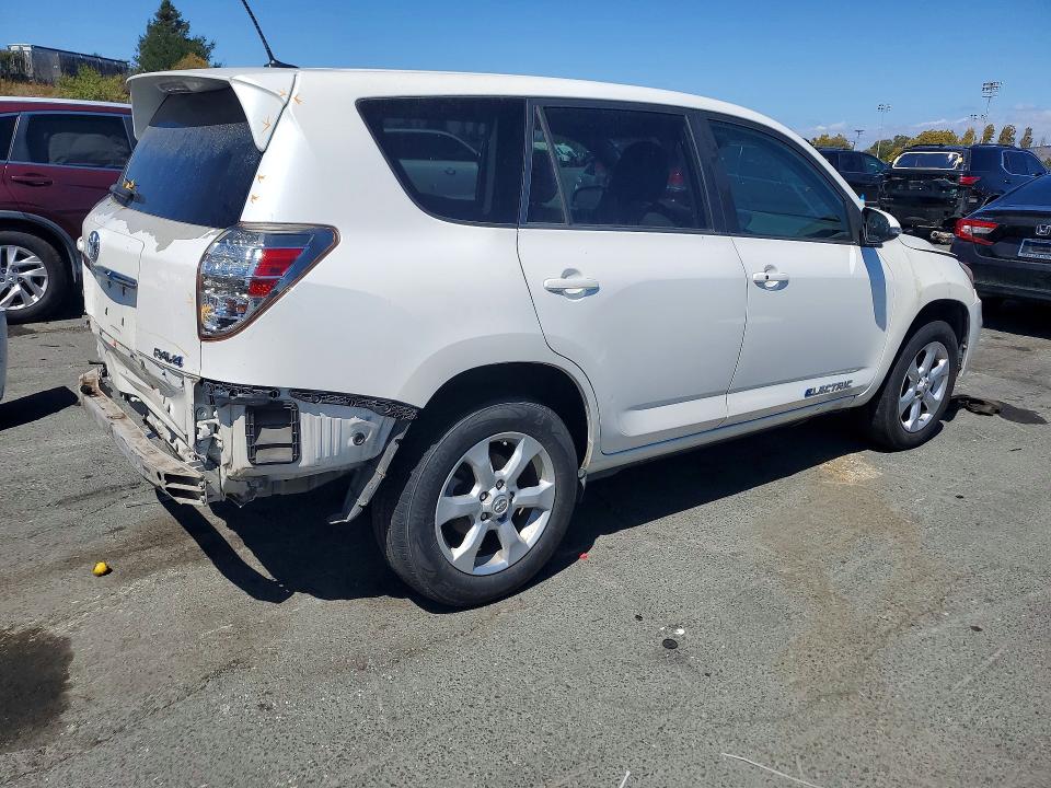 Photo 3 from auction – 2014 TOYOTA RAV4 EV with VIN 2T3YL4DV9EW003005