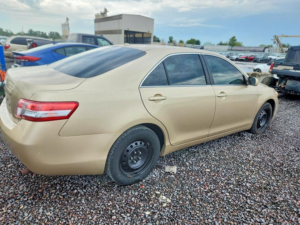 Photo 3 from auction – 2011 TOYOTA CAMRY with VIN 4T1BF3EK6BU118788