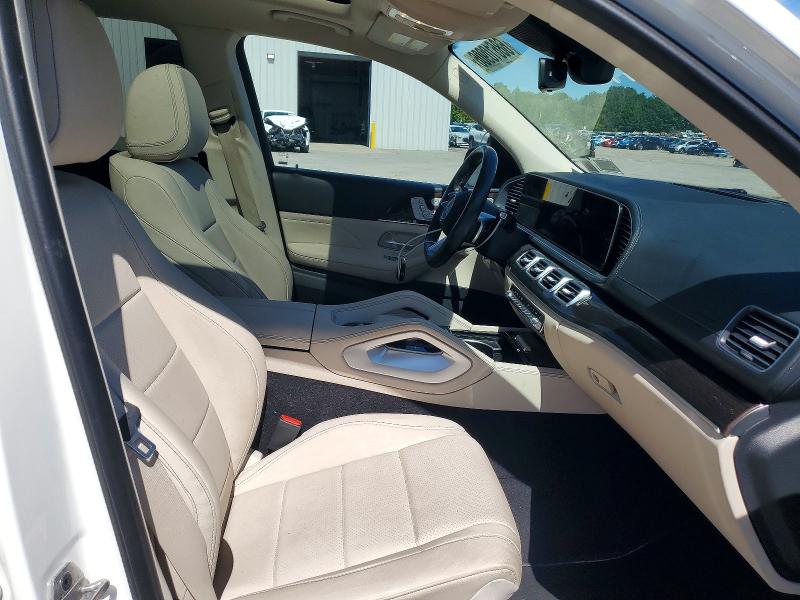 Photo 13 from auction – 2024 MERCEDES-BENZ GLS with VIN 4JGFF5KE2RB090540