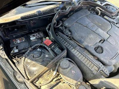 Photo 8 from auction – 2013 MERCEDES-BENZ C with VIN WDDGF8ABXDR259999