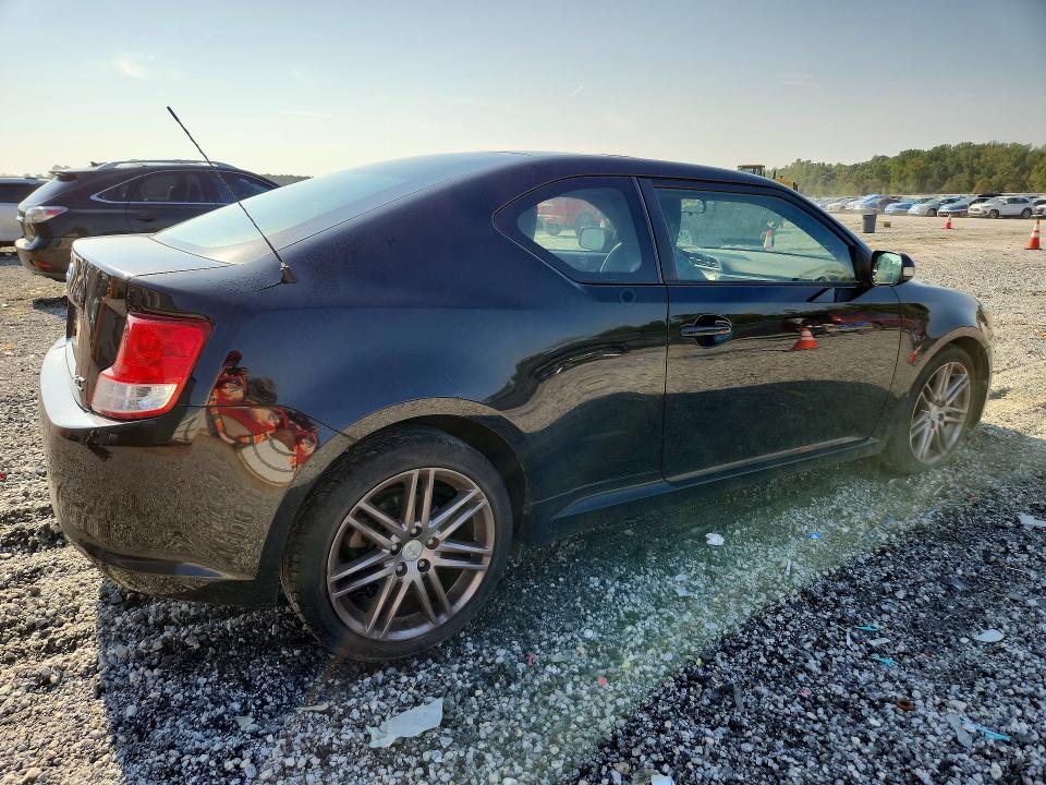 Foto 3 de la subasta – 2011 SCION TC con VIN JTKJF5C71B3018624
