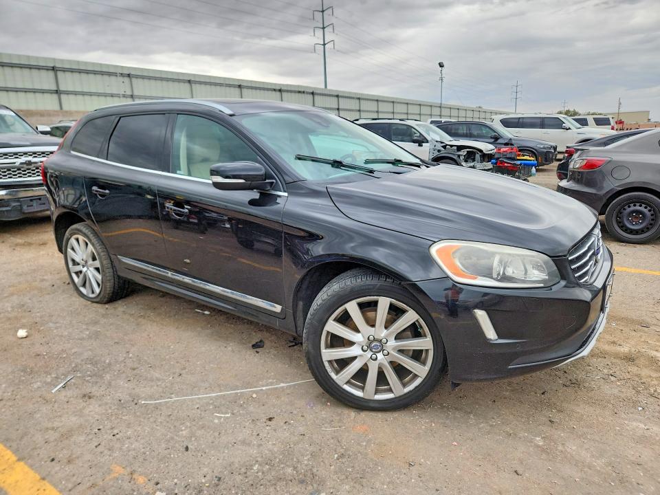 Снимка 4 от търг – 2017 VOLVO XC60 с VIN YV440MRUXH2210651