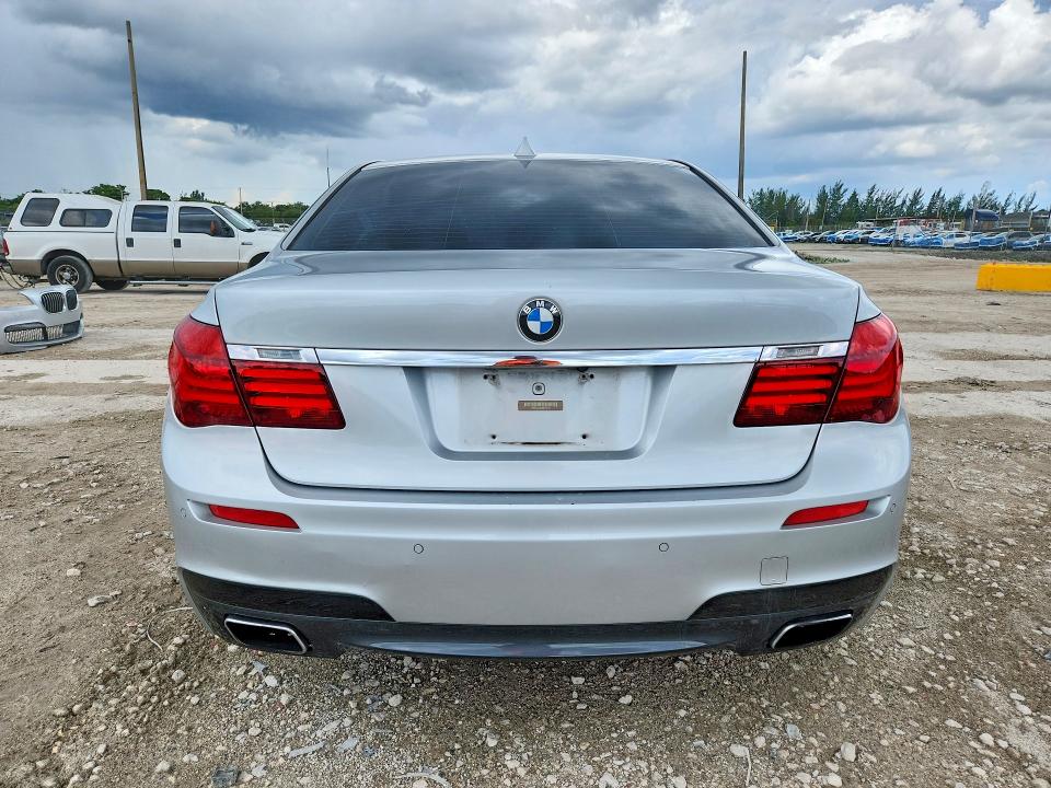 Photo 6 from auction – 2014 BMW 740 with VIN WBAYE4C50ED138749