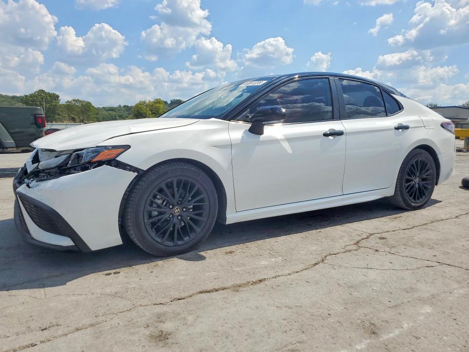 2022 TOYOTA CAMRY HYBRID - Търг №66861336