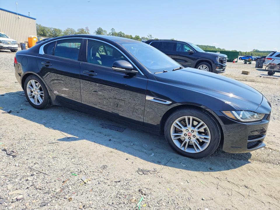 Photo 4 from auction – 2017 JAGUAR XE with VIN SAJAD4BGXHA954675