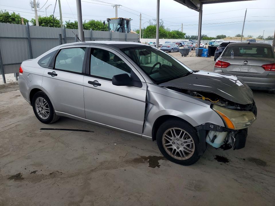 Снимка 4 от търг – 2010 FORD FOCUS с VIN 1FAHP3FN8AW202172