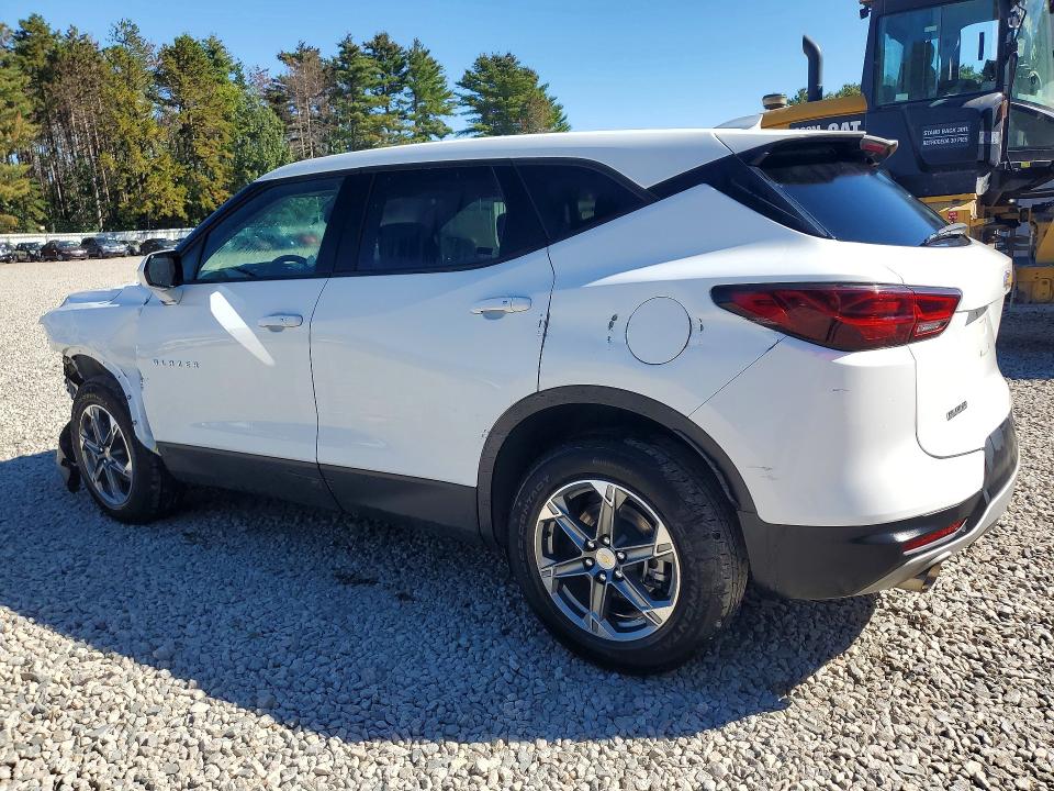 Photo 2 from auction – 2025 CHEVROLET BLAZER with VIN 3GNKBCR4XSS193254