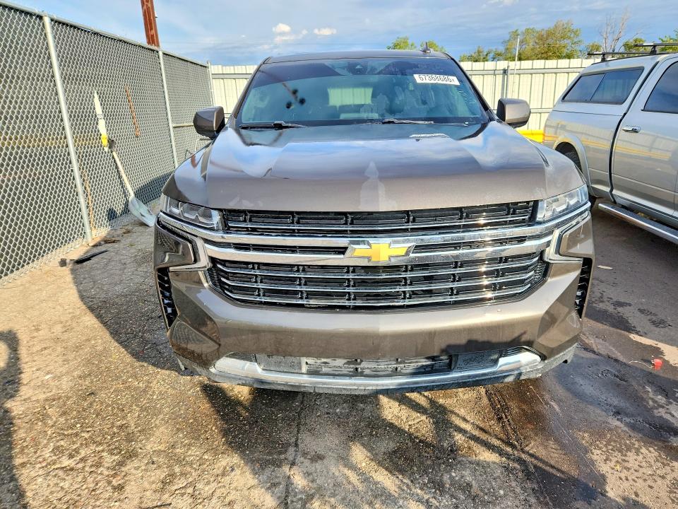 Photo 5 from auction – 2021 CHEVROLET SUBURBAN with VIN 1GNSCCKD0MR237047