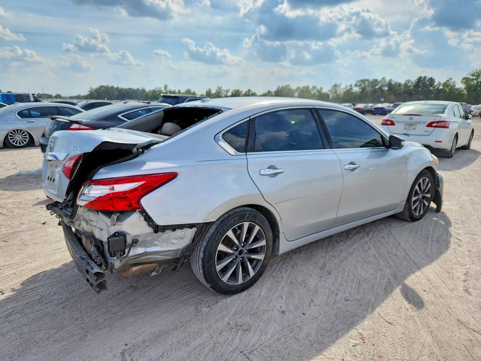 Photo 3 from auction – 2016 NISSAN ALTIMA with VIN 1N4AL3AP6GC121669