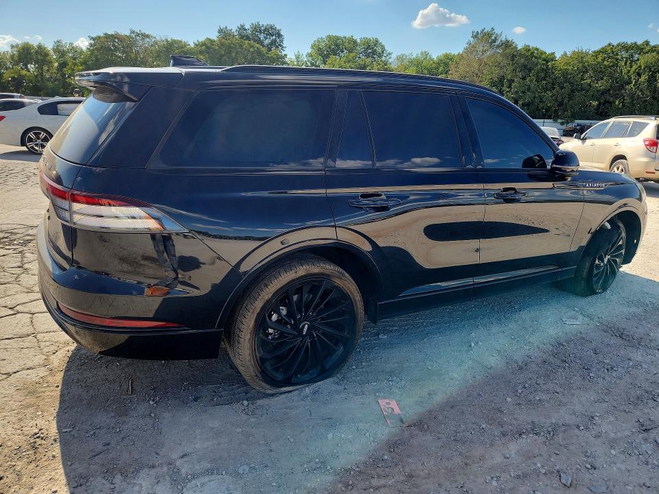 Photo 3 from auction – 2025 LINCOLN AVIATOR with VIN 5LM5J7XC9SGL15605
