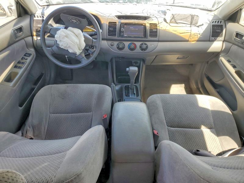 Photo 8 from auction – 2004 TOYOTA CAMRY with VIN 4T1BF32K84U071268