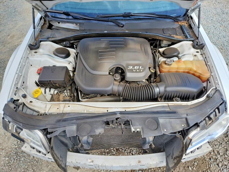 Photo 11 from auction – 2013 CHRYSLER 300 with VIN 2C3CCAAG4DH735429