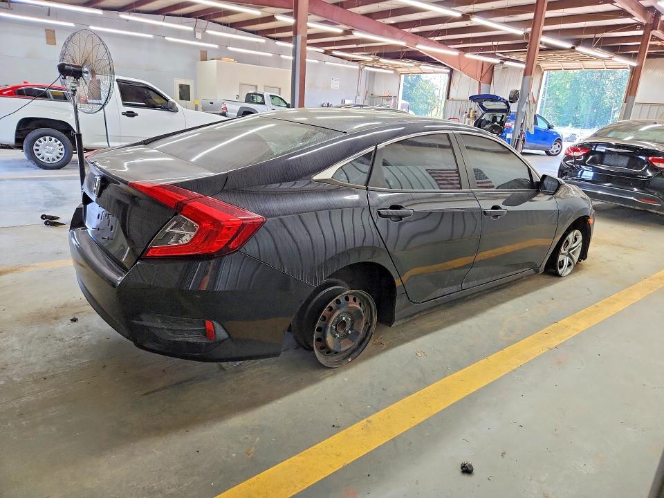 Photo 3 from auction – 2016 HONDA CIVIC with VIN 19XFC2F53GE041868