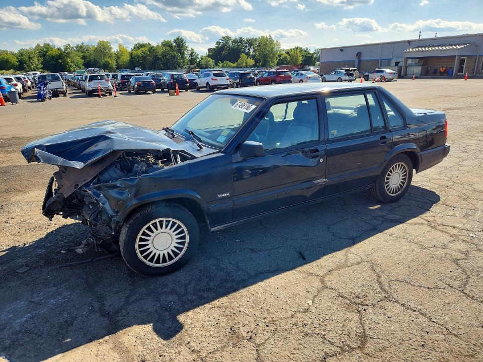 VOLVO 940 1993 with VIN YV1JS8839P3120622 - Photo from auction