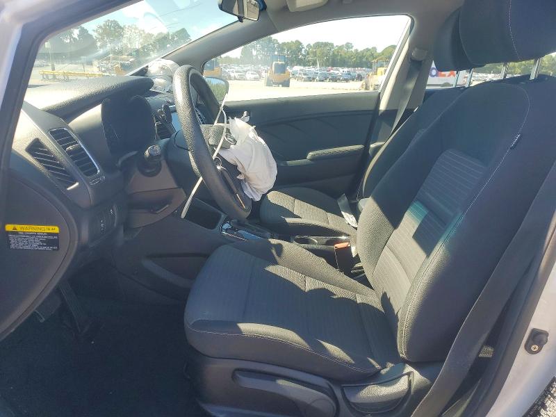 Photo 7 from auction – 2018 KIA FORTE with VIN 3KPFL4A72JE270893