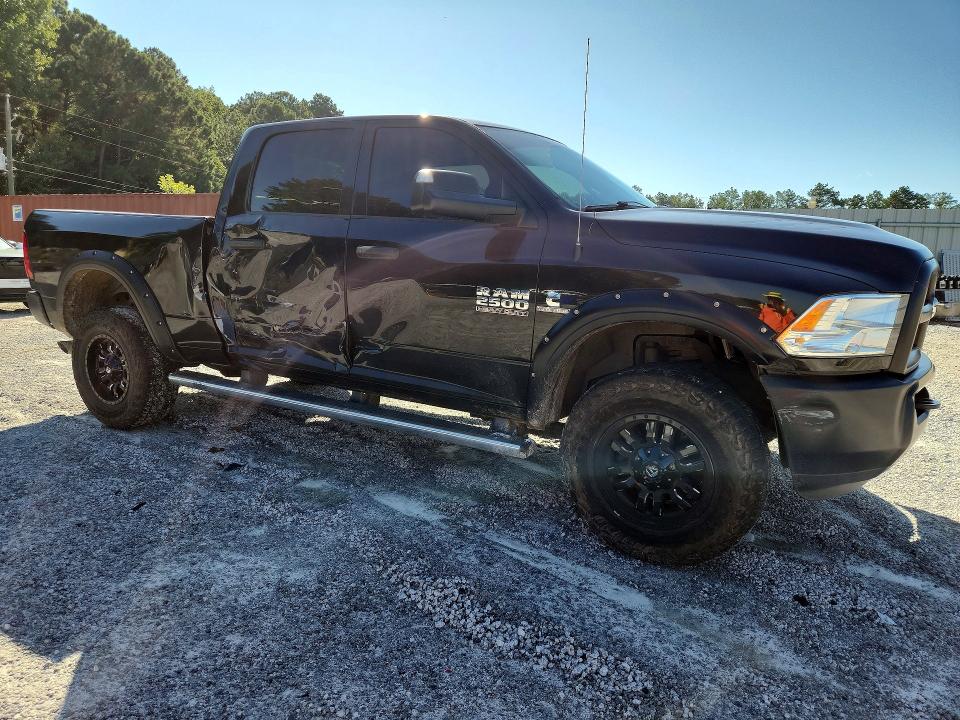 Photo 4 from auction – 2017 RAM 2500 with VIN 3C6UR5CL9HG680005