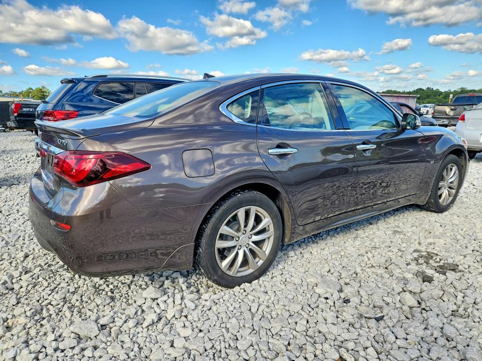 Снимка 3 от търг – 2018 INFINITI Q70 с VIN JN1BY1AR7JM220981