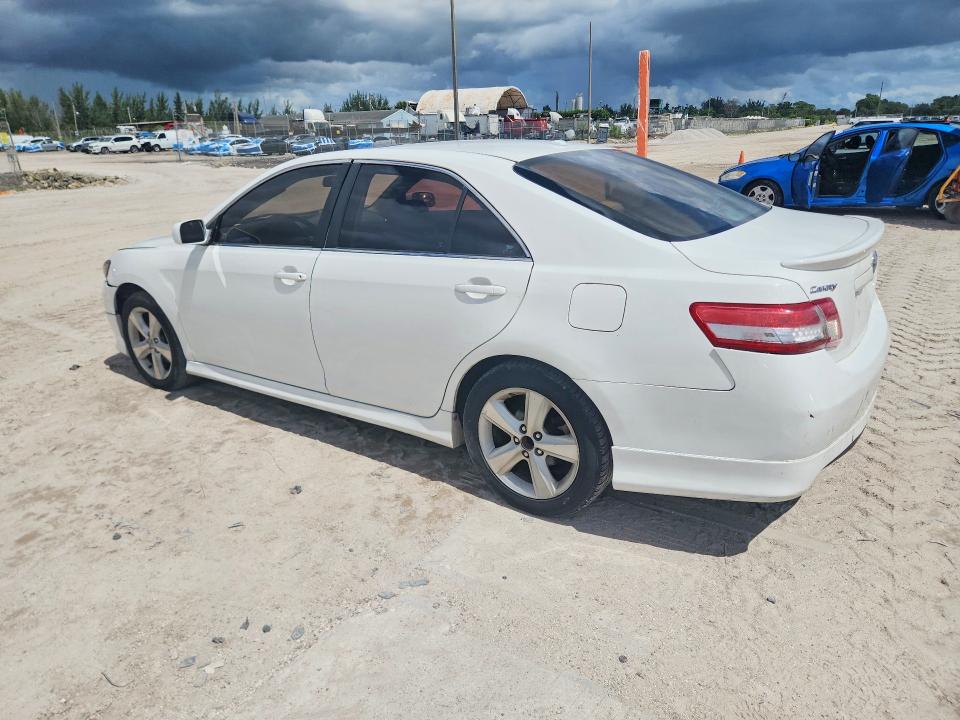 صورة رقم 2 من المزاد - 2011 TOYOTA CAMRY مع VIN 4T1BF3EK2BU583035