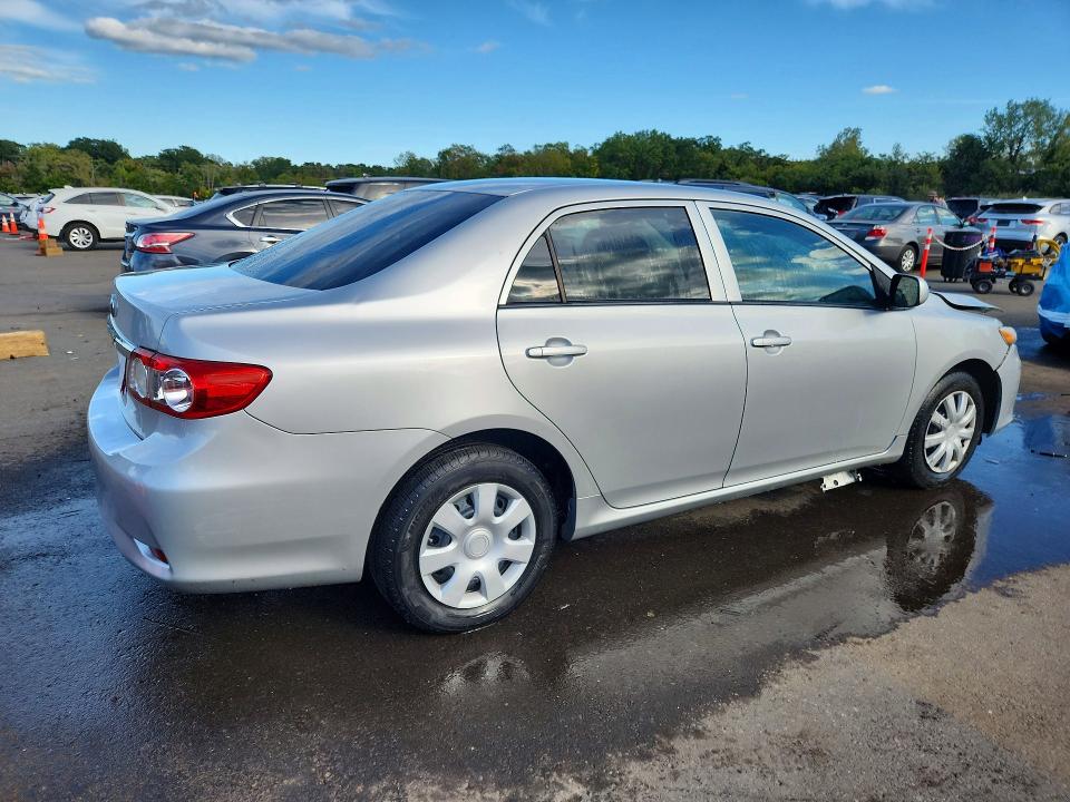 Photo 3 from auction – 2013 TOYOTA COROLLA with VIN 5YFBU4EE0DP181623