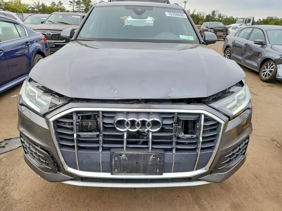 Photo 5 from auction – 2022 AUDI Q7 with VIN WA1LXBF73ND015708
