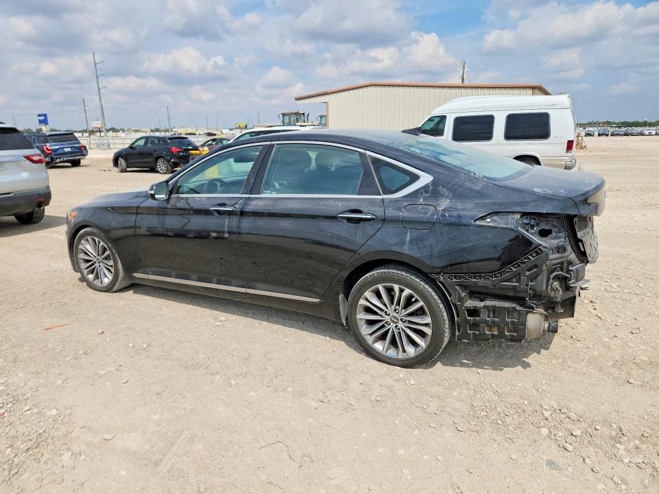 Photo 2 from auction – 2015 HYUNDAI GENESIS with VIN KMHGN4JE2FU090038