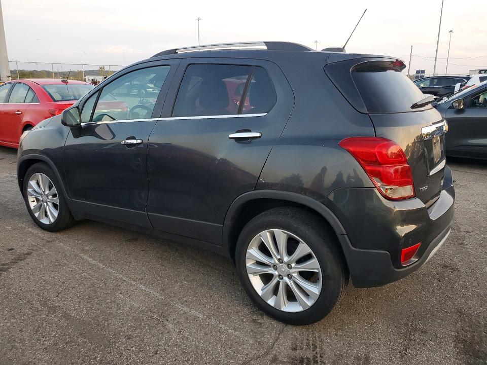 Photo 2 from auction – 2019 CHEVROLET TRAX with VIN 3GNCJMSB0KL160344