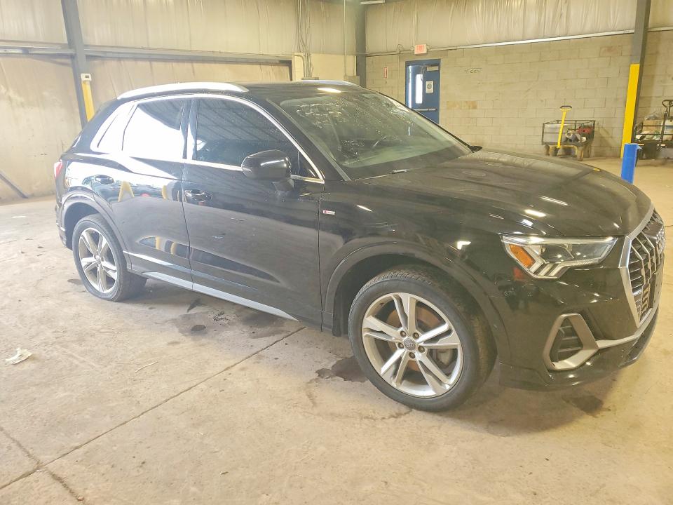 Снимка 4 от търг – 2019 AUDI Q3 с VIN WA1EECF35K1065878