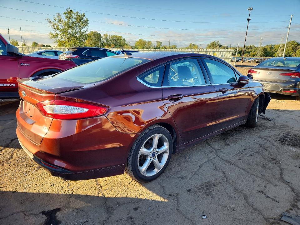 Photo 3 from auction – 2015 FORD FUSION with VIN 3FA6P0H78FR136298